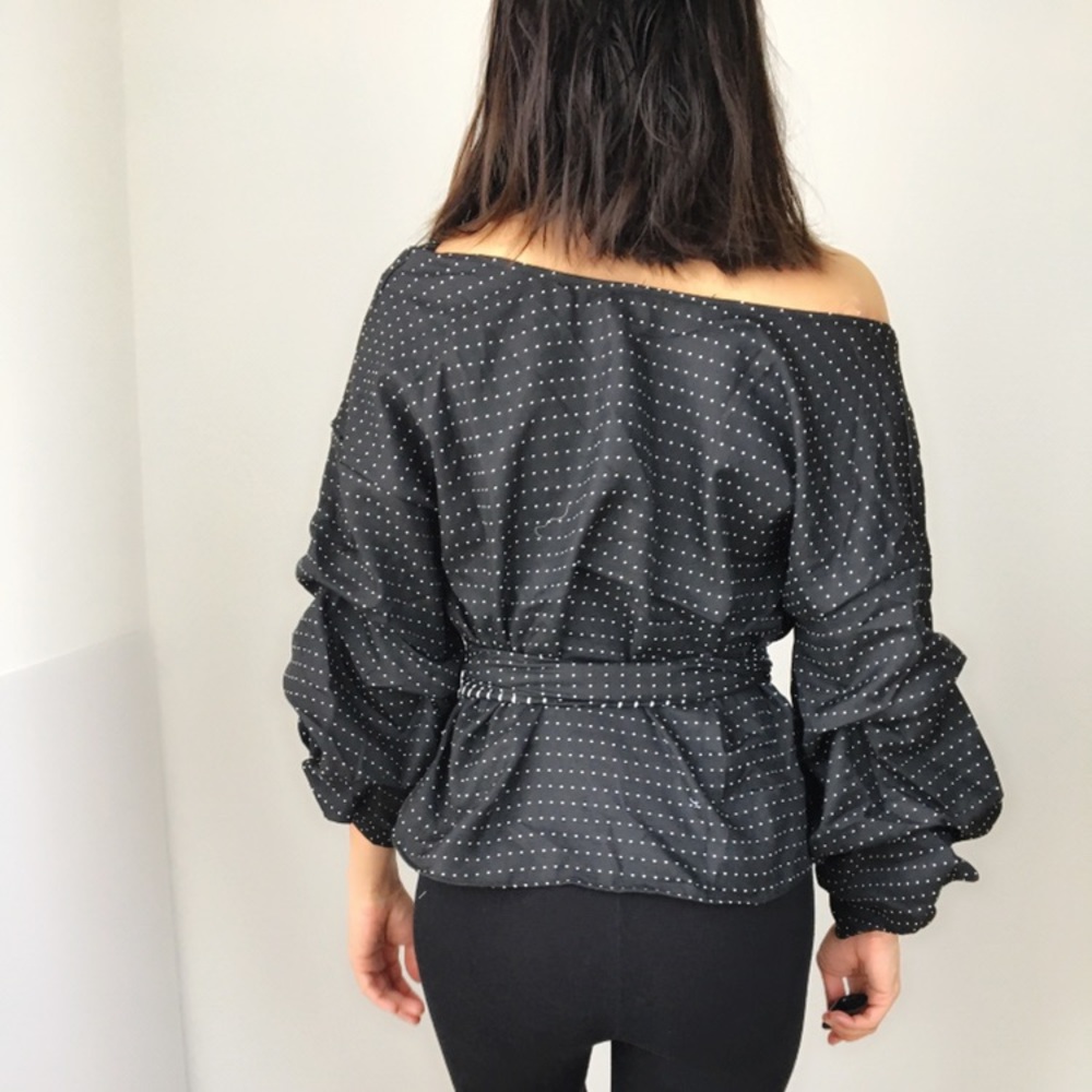 LAST 1 Sexy wrap top- Black white dot - Picture 6 of 8